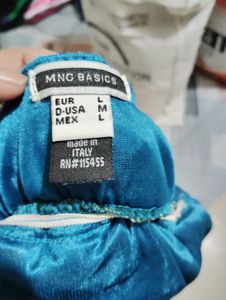 Size S- Floral Crochet Tank Top