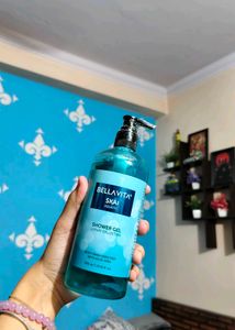 Bellavita Shower Gels - (READ DESCRIPTION)