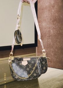 LOUIS VUITTON Multi-Pochette Bag