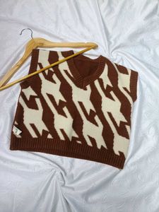 Houndstooth Pattern Sweater Vest