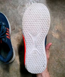 Sports Shoes Size 6