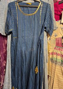 Stylish Striped Tunic Aurelia Kurti