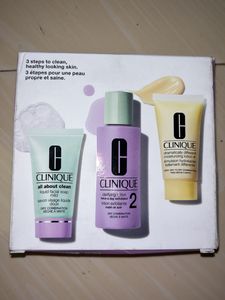 CLINIQUE SKINCARE KIT