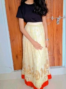 Ethnic skirt !