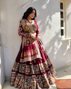 Lahenga Suits