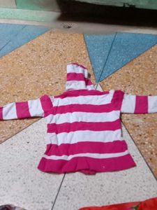 pink and blue branded 2 to 3 y