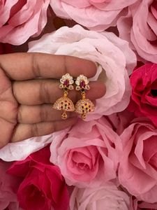 Elegant Gold Jhumka Earrings