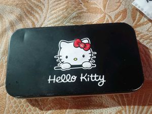 Hello Kitty Brushes &amp; 5 Makeup Sponges