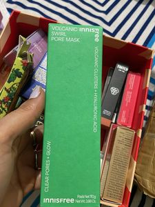 Innisfree Volcanic Swirl Pore Mask