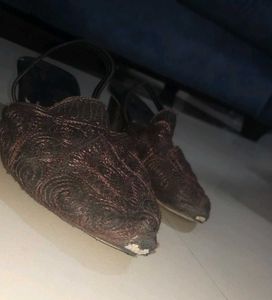 Heeled Jutis (Negotiable)