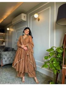 Elegant Gold Embroidered Kurta Set XL Size
