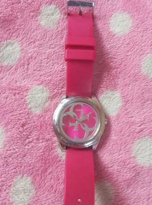 GUESS ORIGNAL Women&#39;s Classic Quartz Watch