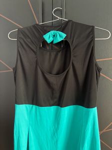 Stylish Two-Tone Sleeveless Dress