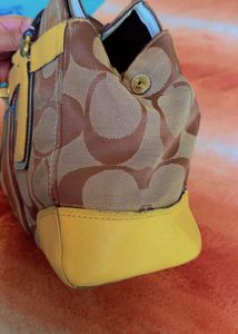 Authentic Coach Hampton Signature Carryall handbag