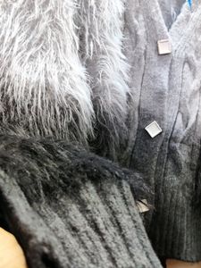 women&#39;s imported cardigan with a Vneck