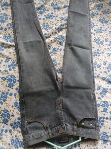 COMBO OF Vintage Wash Jeans AND KNEE PANT