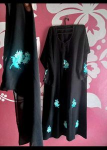 Tulip 🌷 Pattern Abaya With Shawl