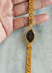 Titan Orignal Analog Black Dial Women&#39;s Watch