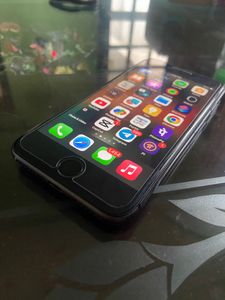 iPhone 8 4g iOS