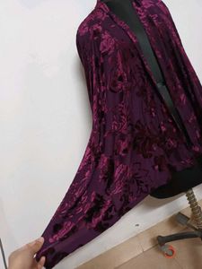 burnout velvet shrug...size mentioned XL...