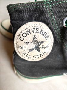 Black/Green Chuck Taylors