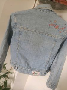 Girls&#39; Denim Jacket with Floral Appliques