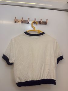 Deaigner off white crop tshirt