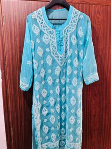Chikankari Floral Kurties With T Shirt Free