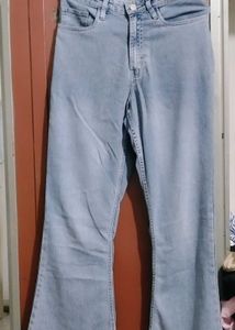 Stylish Light Blue Boot Cut Jeans – Great Fit & Tr