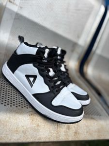 Peak Shoes