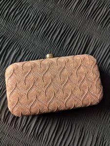 PINK CLUTCH