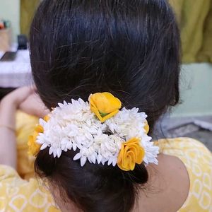 Floral Hair Accessory