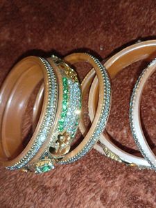 Sparkling Bangle Set