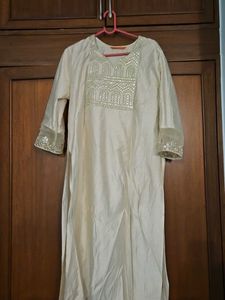 Elegant Embroidered Kurta On Sale