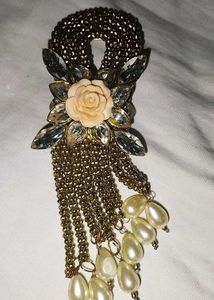 Elegant Beaded Hair Tie with Pearls