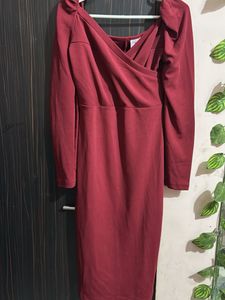 Elegant Maroon Midi Dress