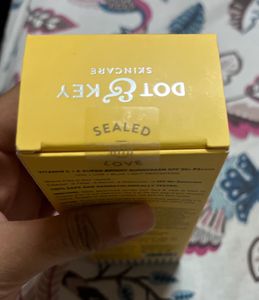 Unisex Dot And Key Vitamin C Sunscreen 80g