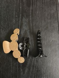 Set of 3 Stylish Hair Claw Clips – Nude &amp; Black (M