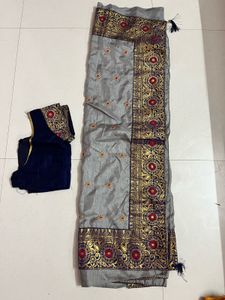 saree with stich blouse