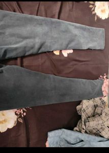 Women Faded Black Color Used Jean&#39;s Waist 28 To 32