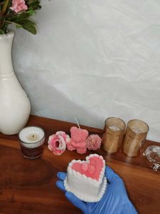 Strawberry&#39;⁠♡ Cake Candle {Vanilla Base}