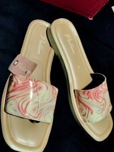 Pulion Swirl Slides.