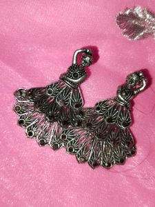 Jhumkas