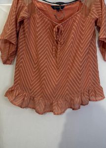 Chic Chevron Print Top
