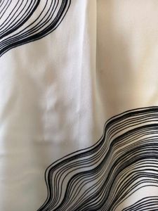 BOGO🎁Buy One Get 1 Free🎁L/XL V-Neck Top