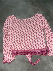 Hollister Pink Floral V-Neck Button-Up Long-Sleeve