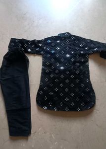 Boys' Black Embellished Kurta