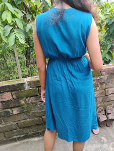 Blue Sleeveless Midi Dress