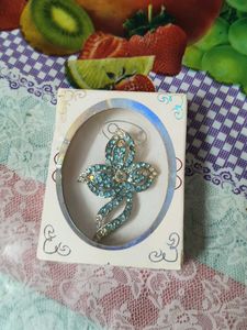 Set of 3 Vintage Brooches new premium quality