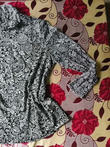 Plus Size Floral Print Top